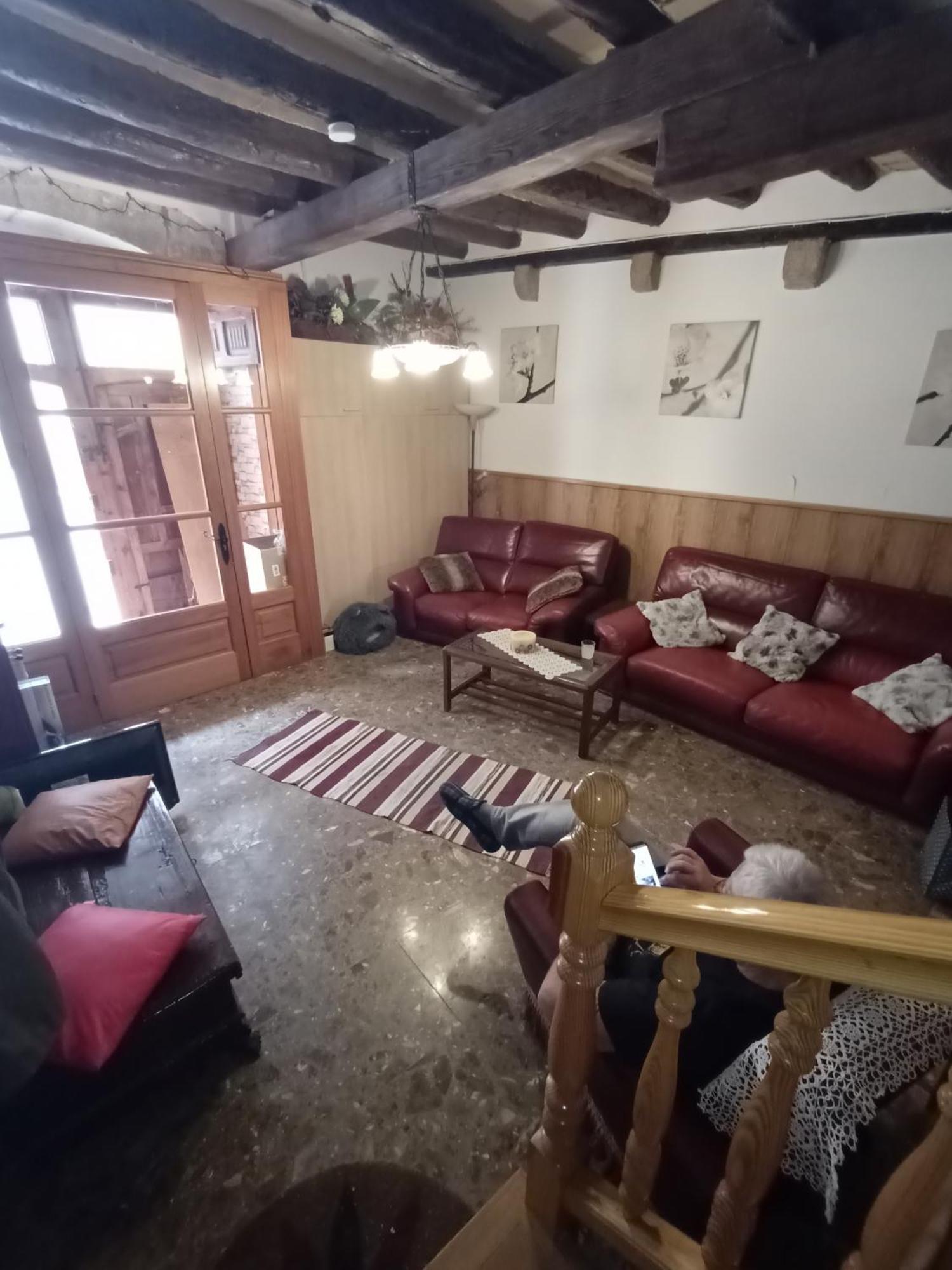 Tranquil And Spacious Townhouse In Historical And Picturesque Cervera Del Maestre Extérieur photo