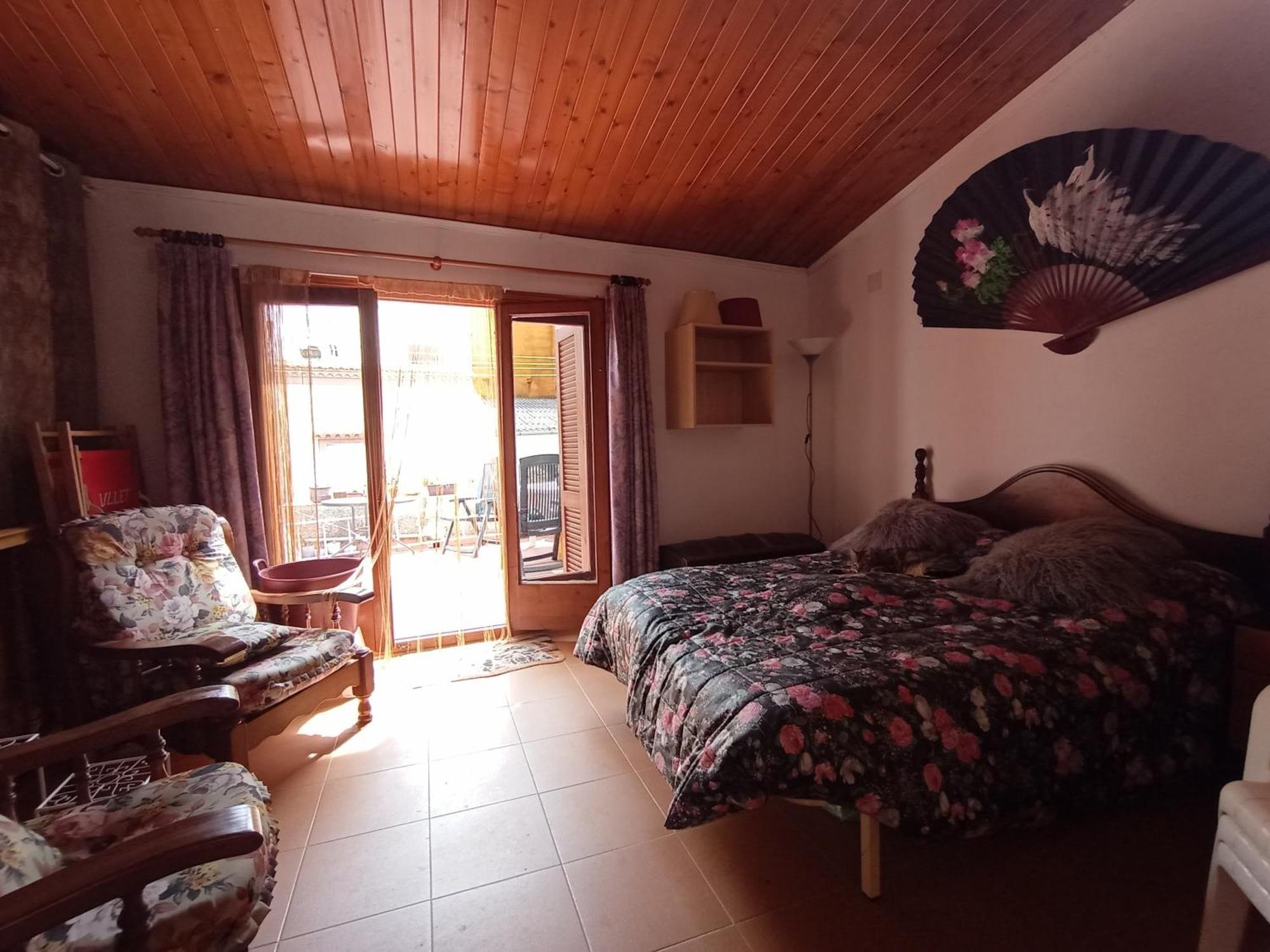 Tranquil And Spacious Townhouse In Historical And Picturesque Cervera Del Maestre Extérieur photo